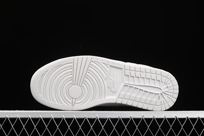 All categories Air Jordan Jordan series basketball shoes Air Jordan 1 Low Air Jordan 1 Center Court AJ1 Joe 1 gray and white low-top sneakers DJ2756-100